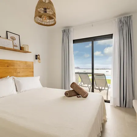 Seascape Pool, Air Con, View, Adult Only * Corralejo